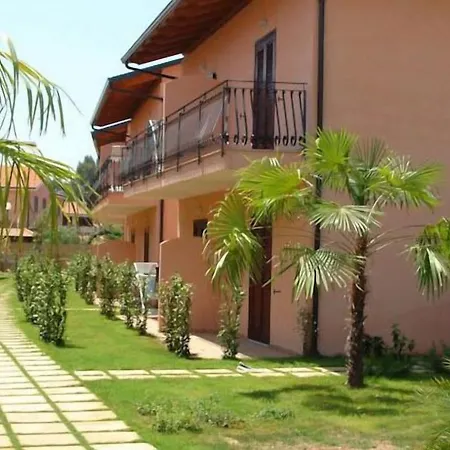 Th Calabro - Porto Ada Village