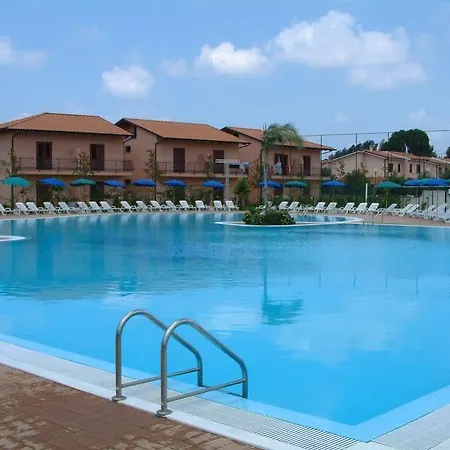Hotel Club Valtur Porto Ada 4*