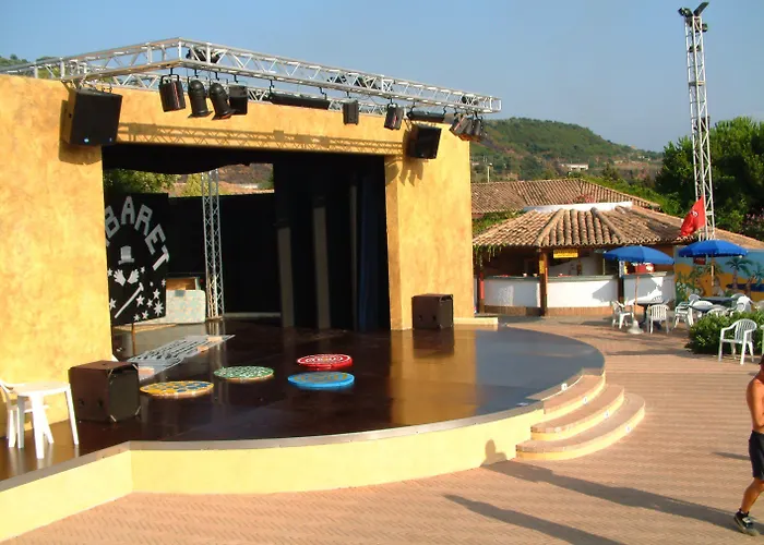 Th Calabro - Porto Ada Village